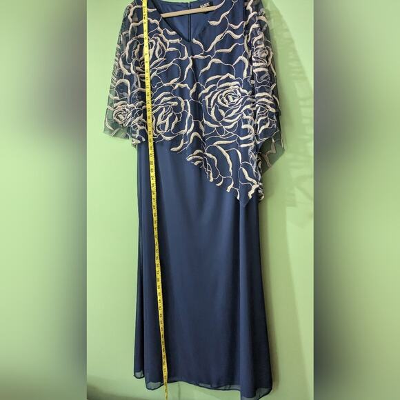 SLNY Design Women's V-Neck Glitter Mesh Gown Floral Chiffon Asymmetric Cape 12 - Picture 5 of 8